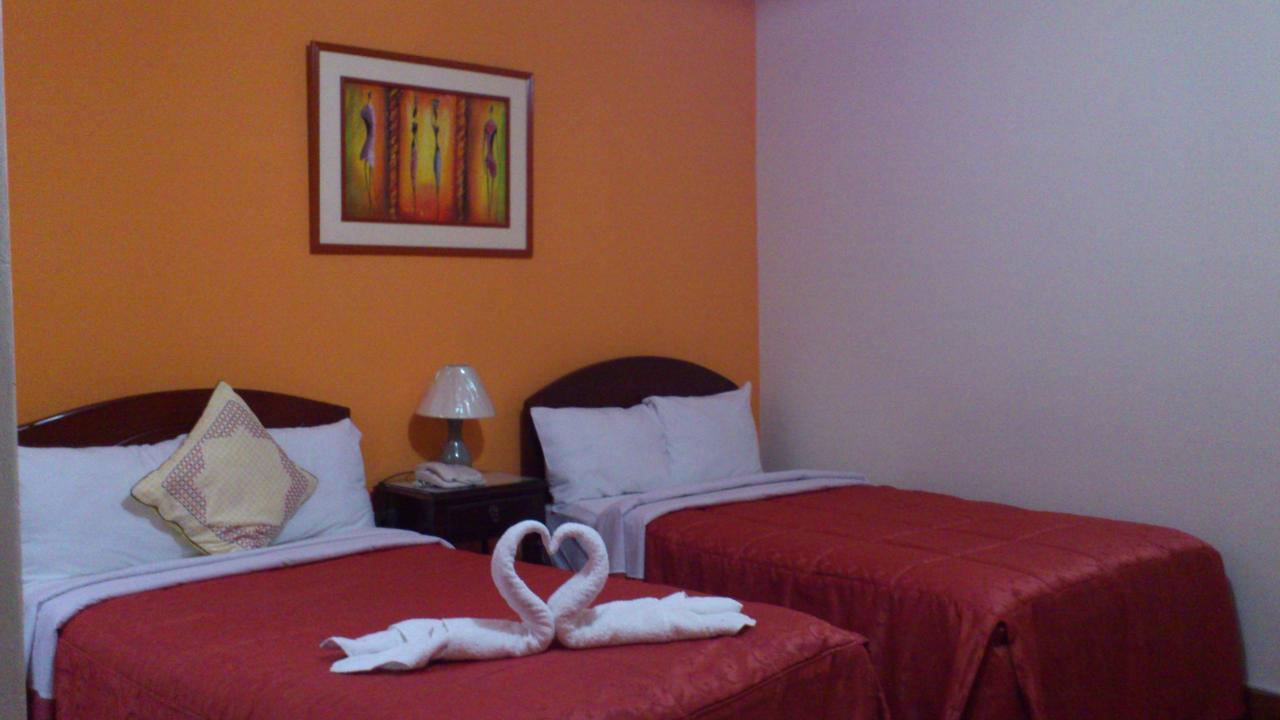 Hotel Plaza Bolognesi 344 Трухильо Экстерьер фото