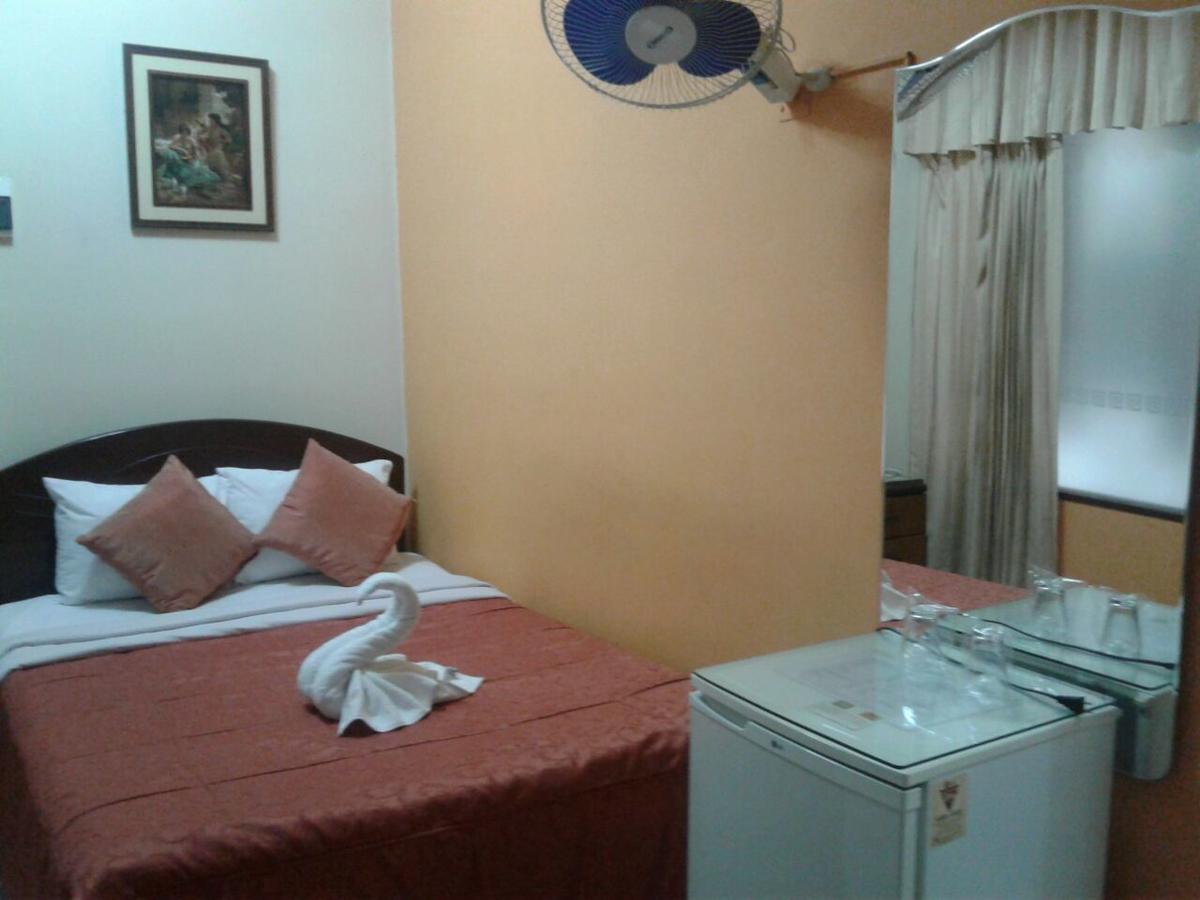 Hotel Plaza Bolognesi 344 Трухильо Экстерьер фото